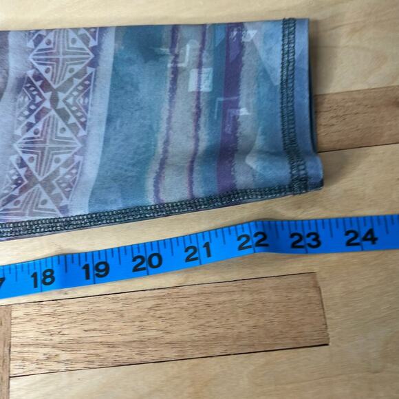 Evolution & Creation Southwestern Aztec Leggings Size Small Yoga Pants *Flaw* - Picture 11 of 11